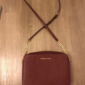 Michael Kors Jet Set Large Crossbody Purse